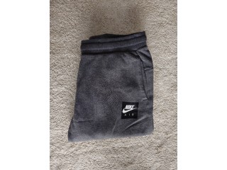 Tepláky Nike