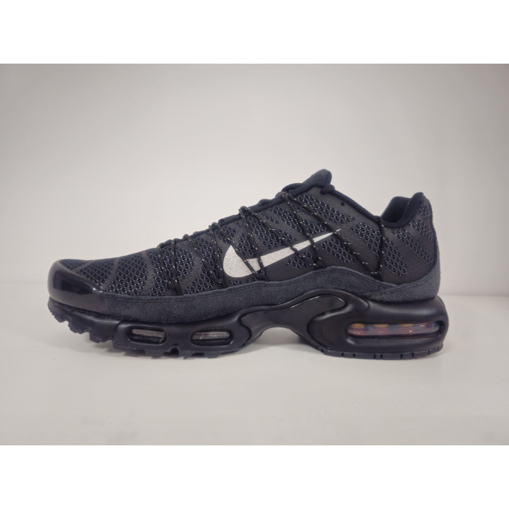 Nike air max plus utility