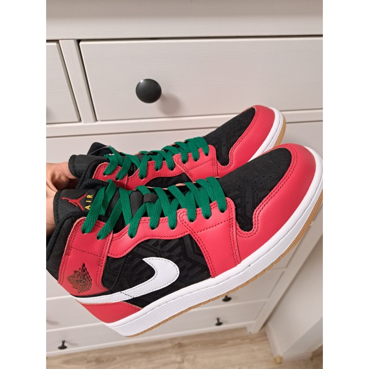 Nike Jordan 1 mid se christmas