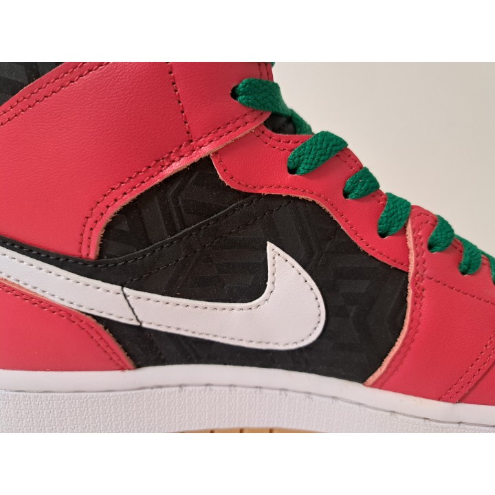 Nike Jordan 1 mid se christmas